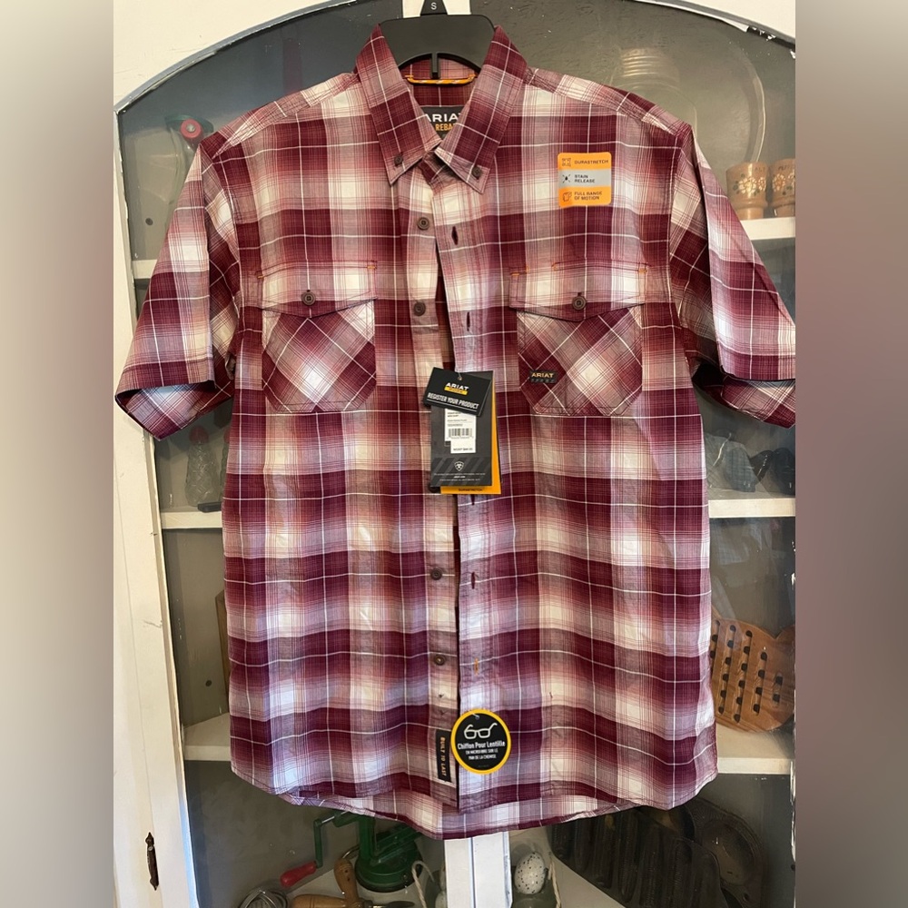 Ariat Rebar Made Tough size small men’s.